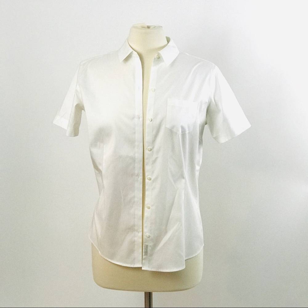 NWOT Eddie Bauer no iron white blouse medium